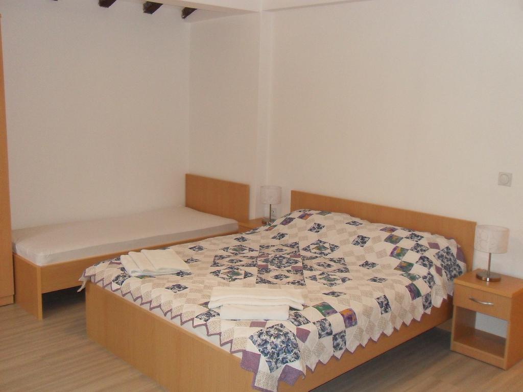 Apartments Ristak 奥赫里德 外观 照片